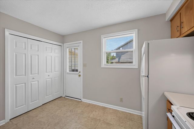 1531 E Knollwood Cir, Clarksville, TN 37043