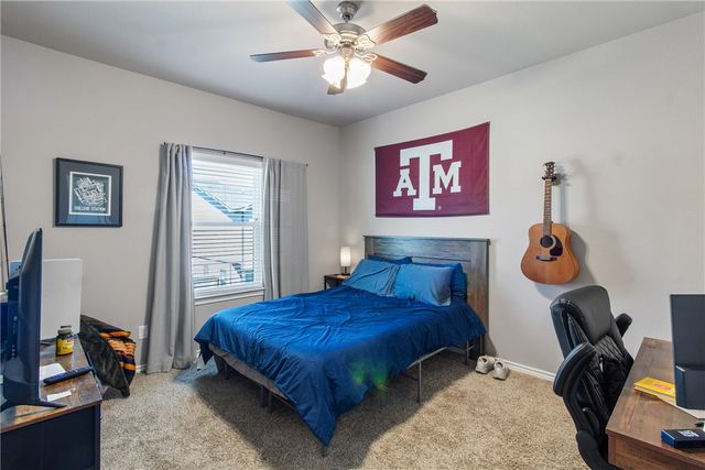 510 Momma Bear Drive, College Station, TX 77845