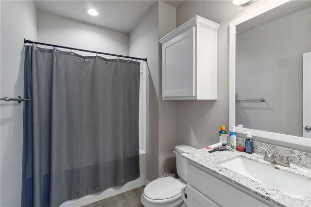 510 Momma Bear Drive, College Station, TX 77845