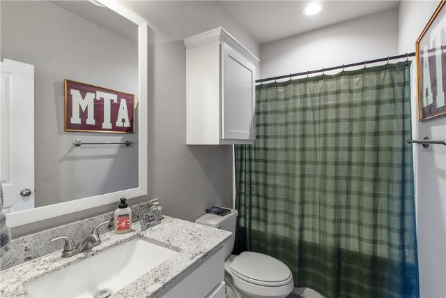 510 Momma Bear Drive, College Station, TX 77845