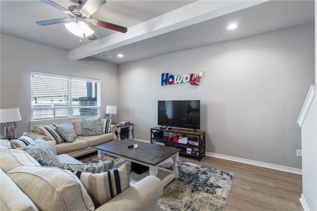 510 Momma Bear Drive, College Station, TX 77845