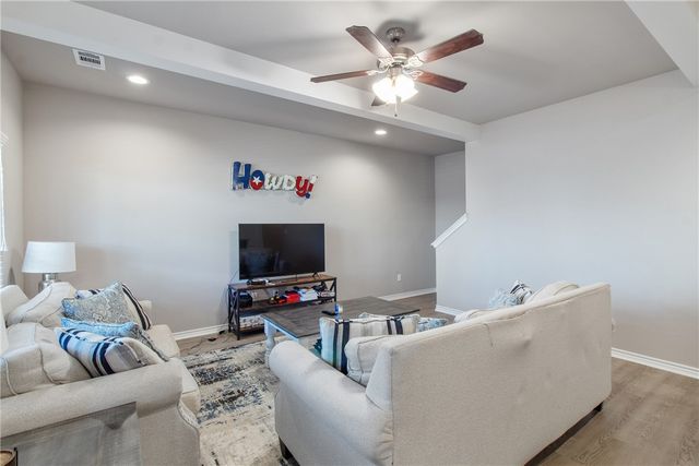 510 Momma Bear Drive, College Station, TX 77845