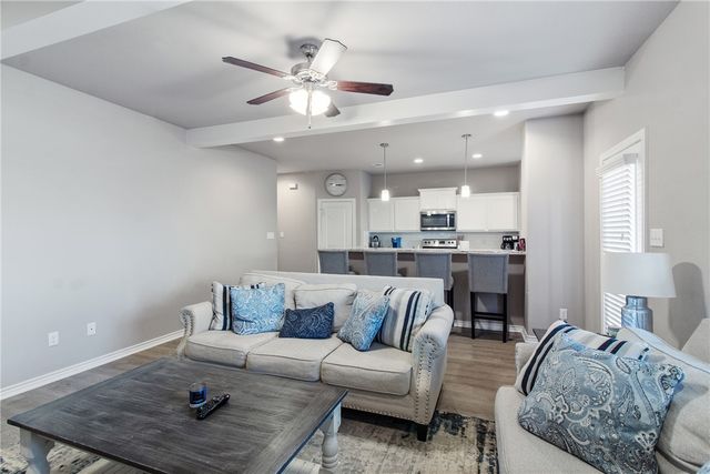 510 Momma Bear Drive, College Station, TX 77845