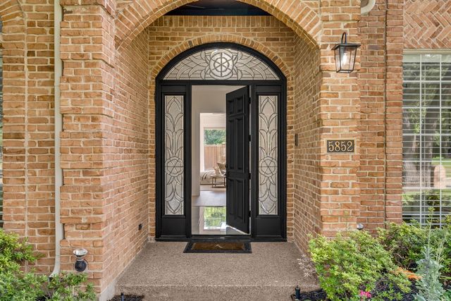 5852 Bridle Bend Court, Plano, TX 75093