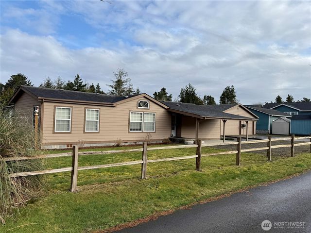 1207 215th Lane, Ocean Park, WA 98640