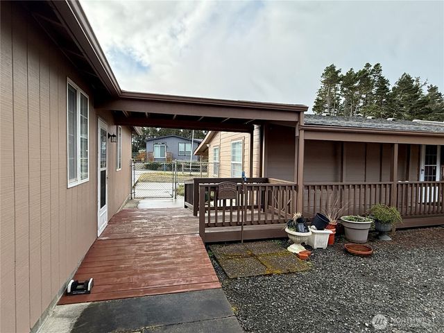 1207 215th Lane, Ocean Park, WA 98640