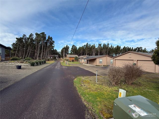 1207 215th Lane, Ocean Park, WA 98640
