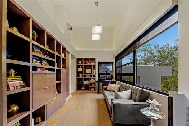 501 Westlake DR, West Lake Hills, TX 78746