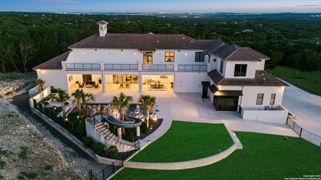 8129 Garden Oaks Dr, Garden Ridge, TX 78266
