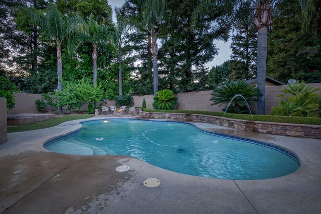 601 Decatur Avenue, Clovis, CA 93611