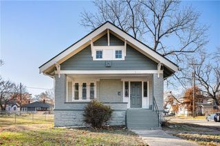 5700 Woodland Avenue, Kansas City, MO 64110