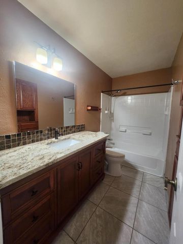 732 Turner Drive NE, Albuquerque, NM 87123