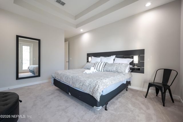 817 7TH Avenue S, Jacksonville Beach, FL 32250