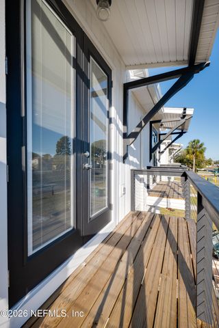817 7TH Avenue S, Jacksonville Beach, FL 32250