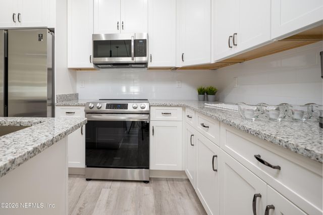 817 7TH Avenue S, Jacksonville Beach, FL 32250