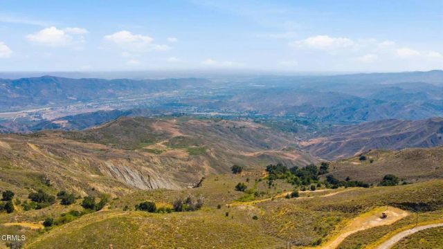 16840 Anlauf, Santa Paula, CA 93060