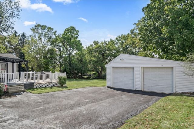 1617 N Central Drive, Beavercreek, OH 45432