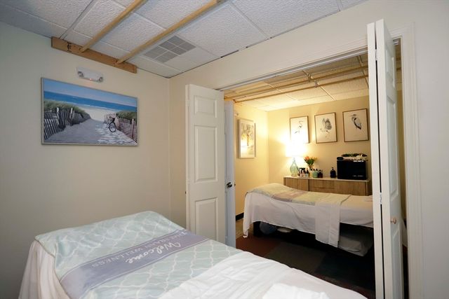 597 Dartmouth St AB, Dartmouth, MA 02748