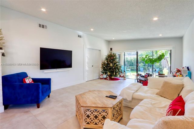 10478 SW 75th Ln 10478, Miami, FL 33173