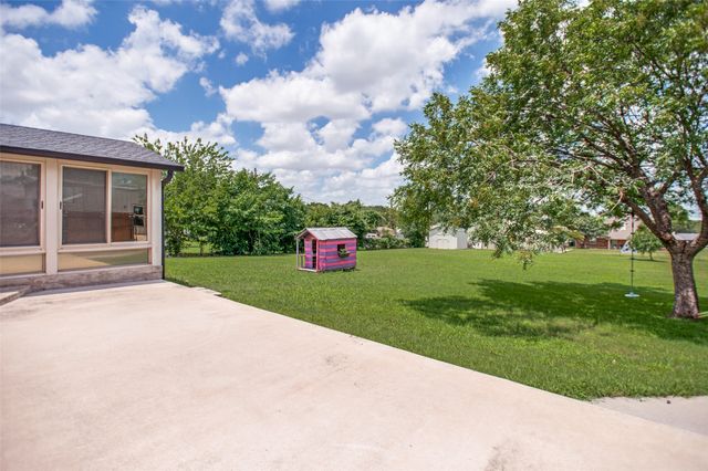 5643 W Caylor Road, Fort Worth, TX 76244