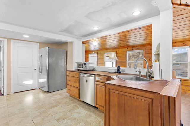 169 Ashworth Avenue, Hampton, NH 03842