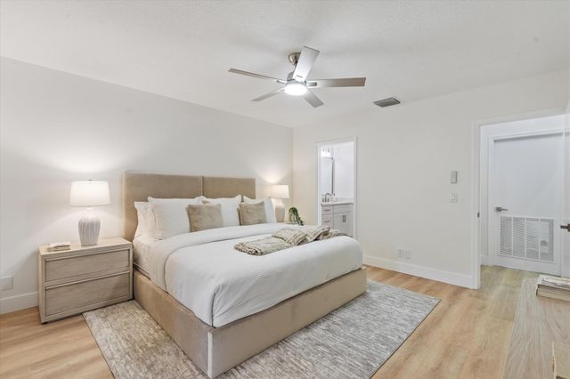 10967 Lake Front Place, Boca Raton, FL 33498