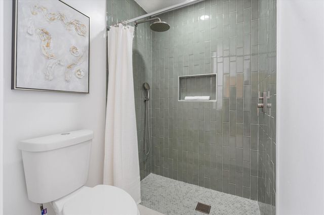 10967 Lake Front Place, Boca Raton, FL 33498