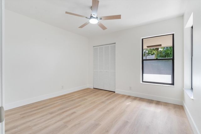 10967 Lake Front Place, Boca Raton, FL 33498