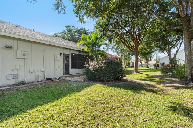 10967 Lake Front Place, Boca Raton, FL 33498