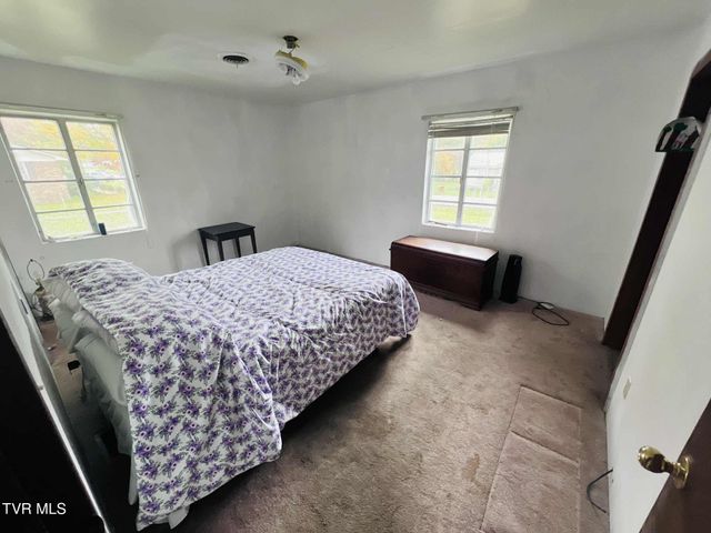 2809 East 2nd Avenue, Big Stone Gap, VA 24219