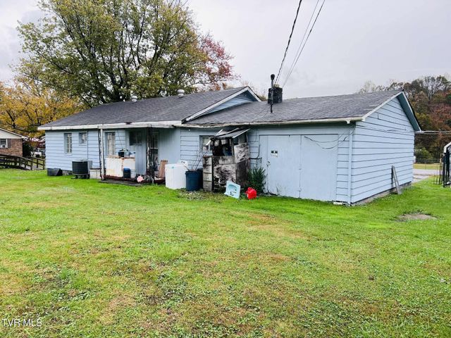 2809 East 2nd Avenue, Big Stone Gap, VA 24219
