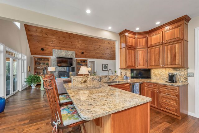 19 Abenaki Lane, Moultonborough, NH 03254