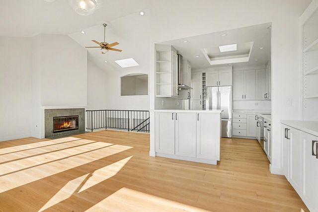 29 Starview Drive, Oakland, CA 94618