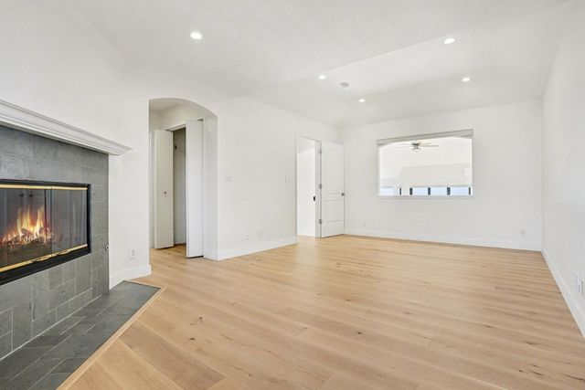 29 Starview Drive, Oakland, CA 94618