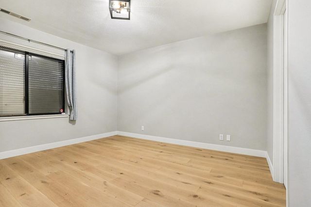 29 Starview Drive, Oakland, CA 94618