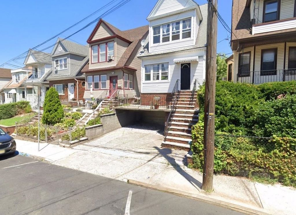 140 BEACH ST, Jc, Heights, NJ 07307
