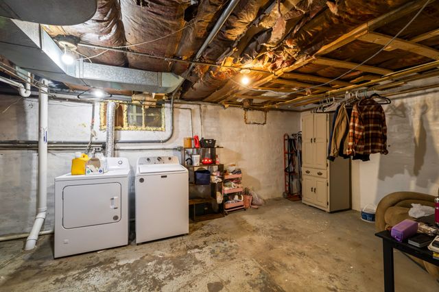 2814 Des Moines Street, Des Moines, IA 50317