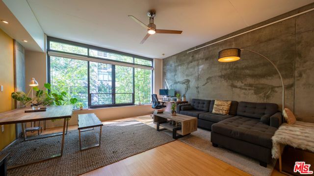 1111 S Grand Avenue 605, Los Angeles, CA 90015