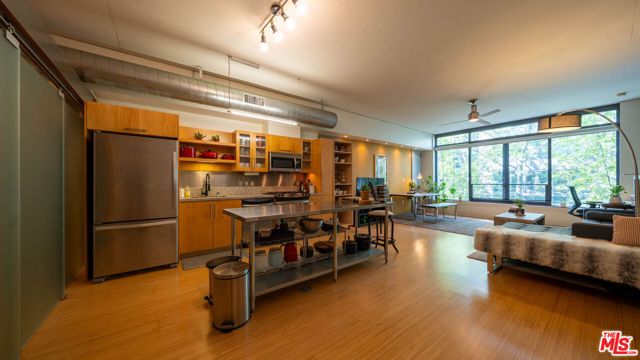 1111 S Grand Avenue 605, Los Angeles, CA 90015