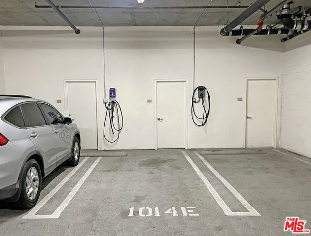 1111 S Grand Avenue 605, Los Angeles, CA 90015