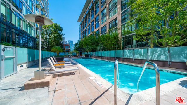 1111 S Grand Avenue 605, Los Angeles, CA 90015