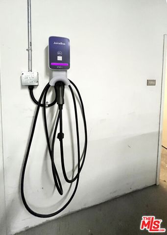 1111 S Grand Avenue 605, Los Angeles, CA 90015