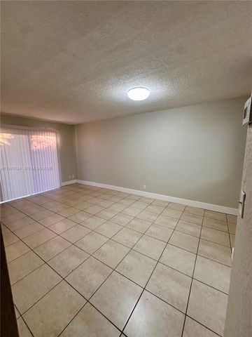 95 NE 41st St L165, Oakland Park, FL 33334