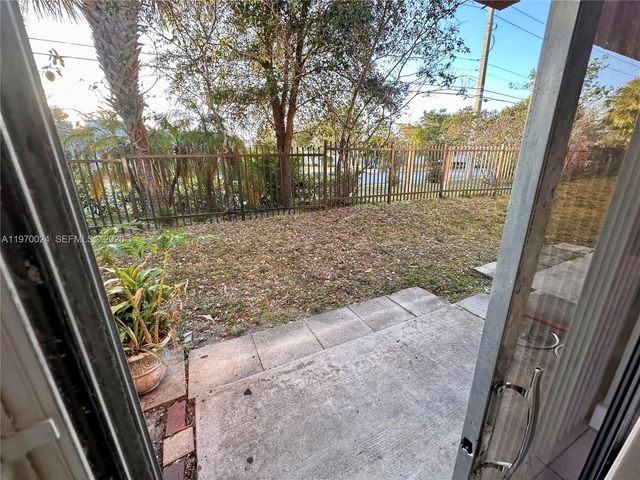 95 NE 41st St L165, Oakland Park, FL 33334