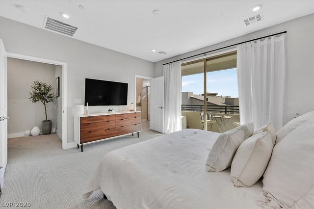 11905 Vector Ray Avenue, Las Vegas, NV 89138