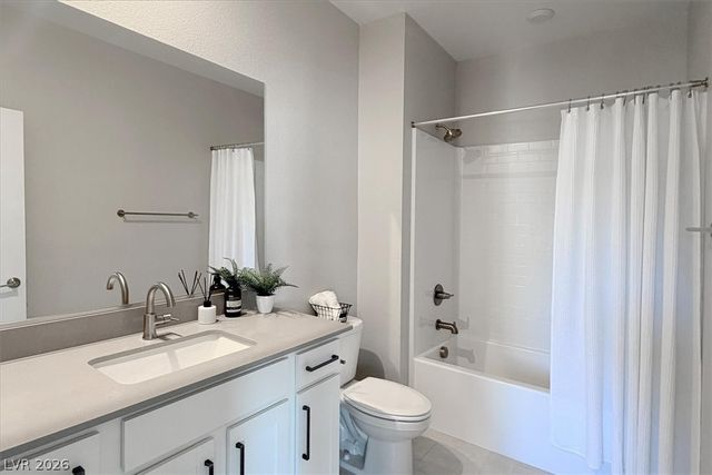 11905 Vector Ray Avenue, Las Vegas, NV 89138