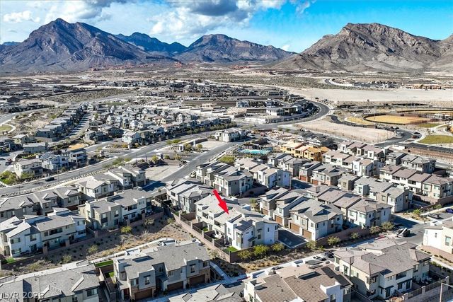 11905 Vector Ray Avenue, Las Vegas, NV 89138