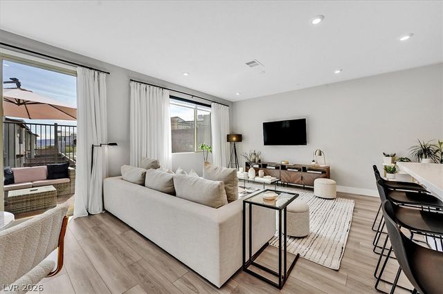 11905 Vector Ray Avenue, Las Vegas, NV 89138