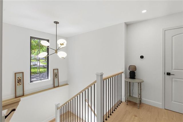 7927 Chadwick Street, Prairie Village, KS 66208