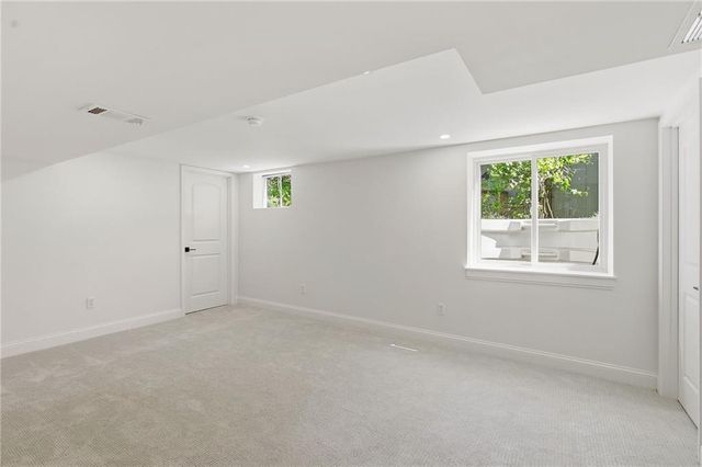 7927 Chadwick Street, Prairie Village, KS 66208
